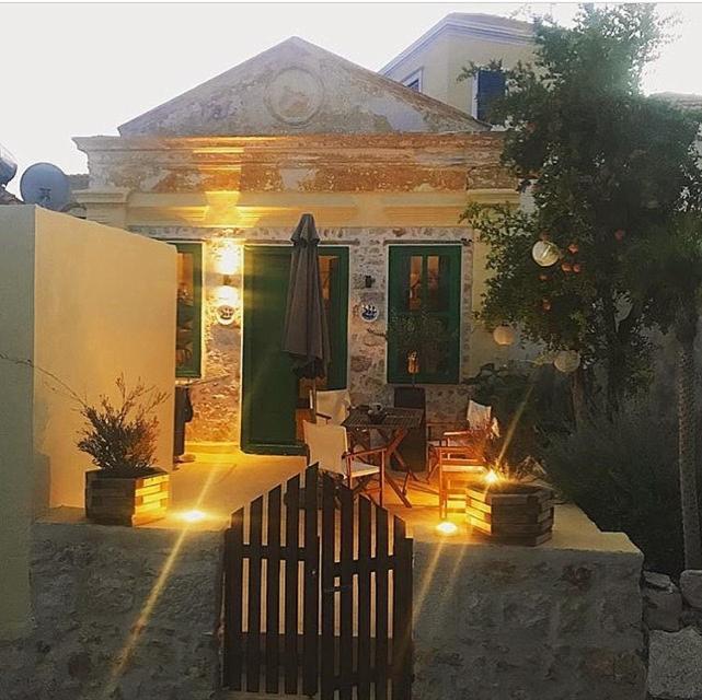 Hypate Villa Chalki Town Bagian luar foto